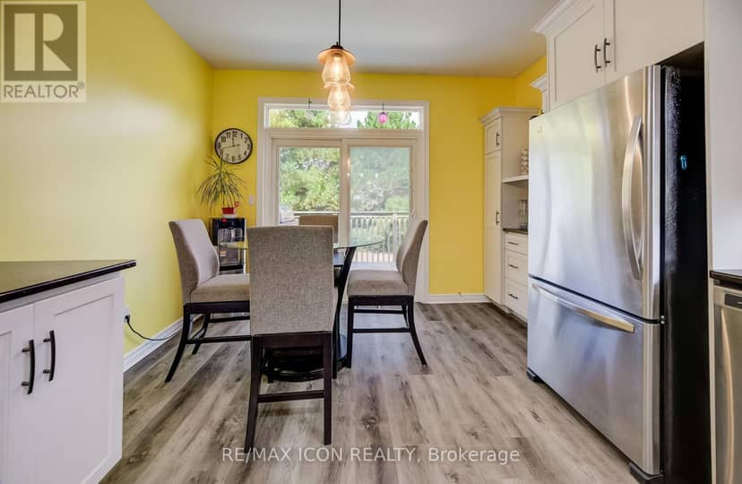 17 Kingsley Road — photo 14 of 40