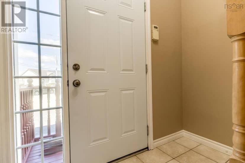 54 Peter Court — photo 4 of 40