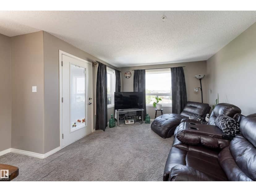 #347 1520 Hammond Ga NW — photo 9 of 37