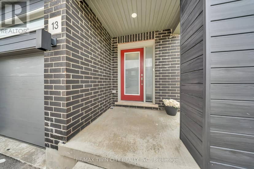 13 Pony Way — photo 4 of 39