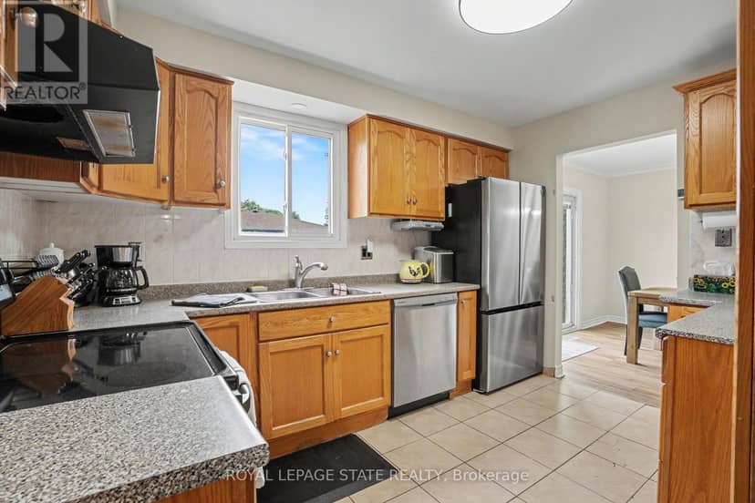 103 Glenashton Drive — photo 12 of 40