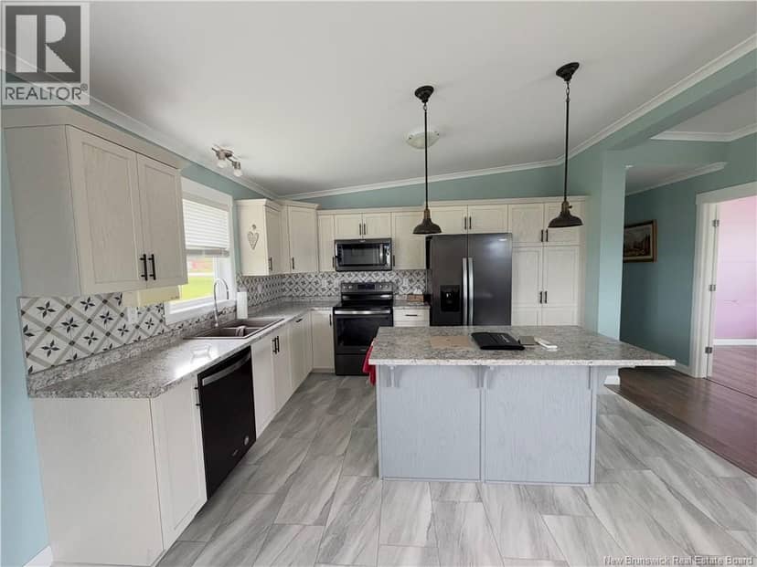 557 Chaleur Street, Charlo, photo 7