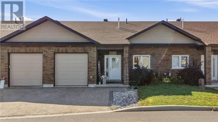 2512 Parkview Drive Unit# D11 — photo 1 of 33