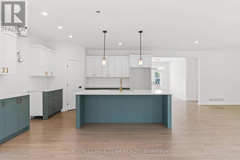 26 Irvin Woermke Street — photo 11 of 40