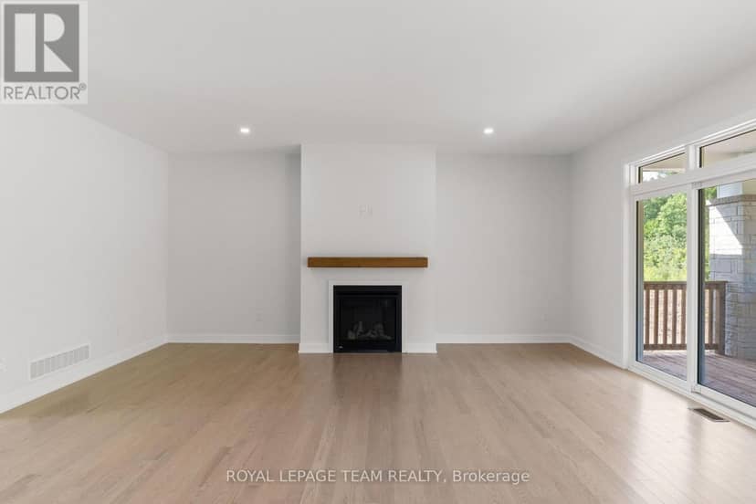 26 Irvin Woermke Street — photo 13 of 40