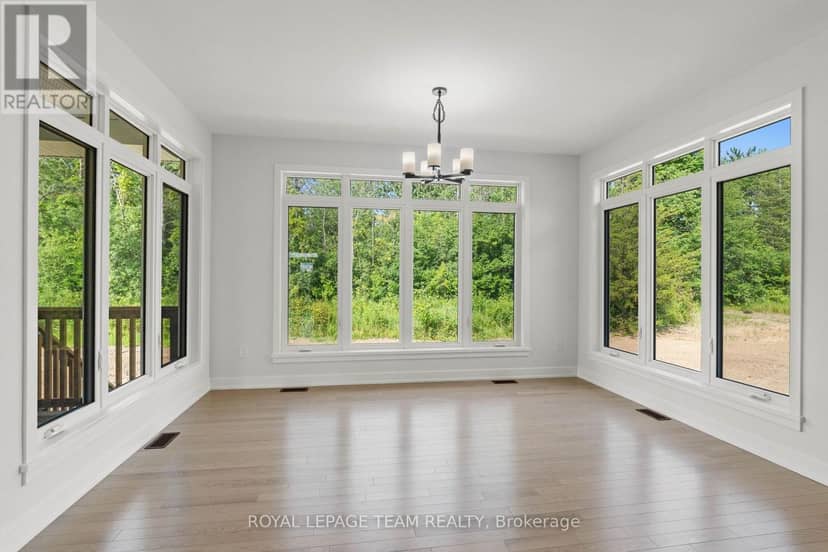 26 Irvin Woermke Street — photo 18 of 40