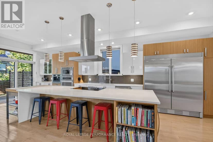 258 Carleton Avenue — photo 7 of 24
