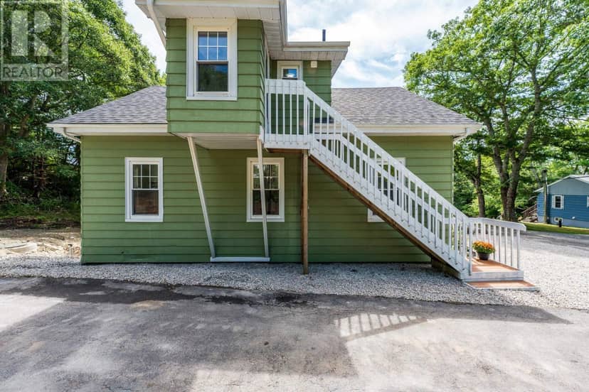 18 Maple Drive — photo 11 of 40