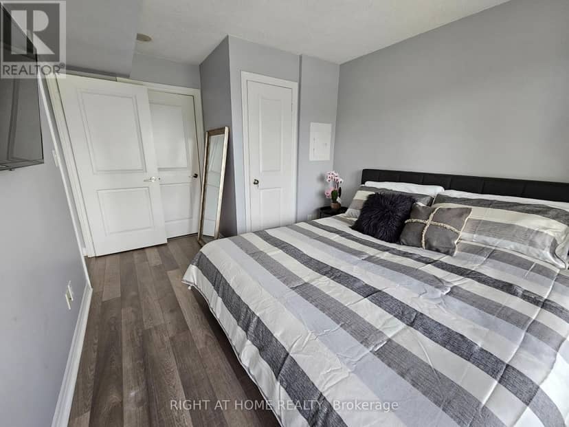 307 - 2015 Sheppard Avenue E — photo 16 of 20