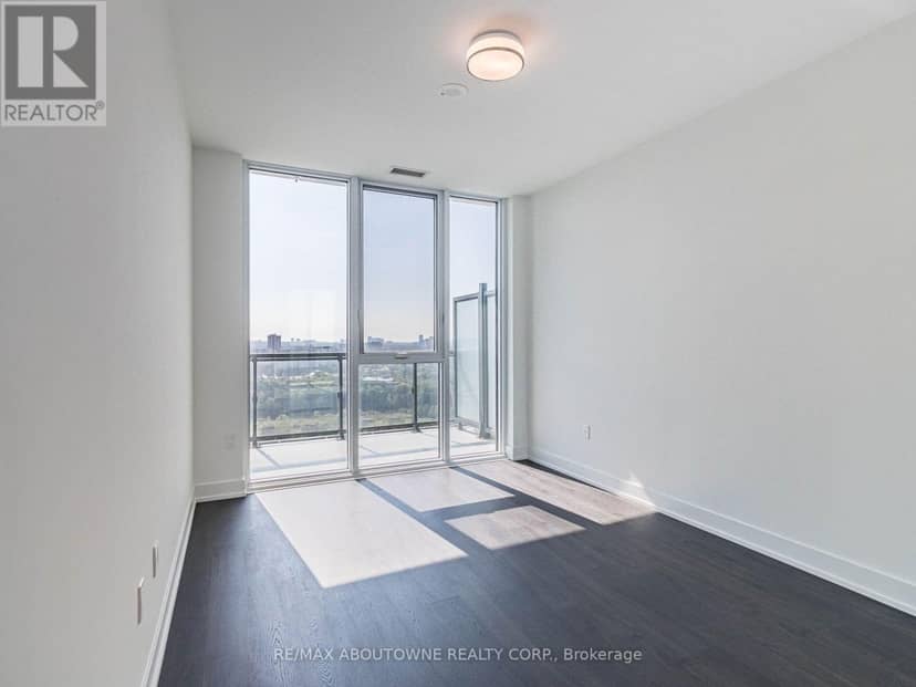 2208 - 30 Inn On The Park Drive — photo 16 of 40