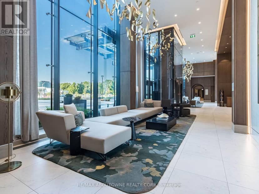 2208 - 30 Inn On The Park Drive, Toronto, photo 4