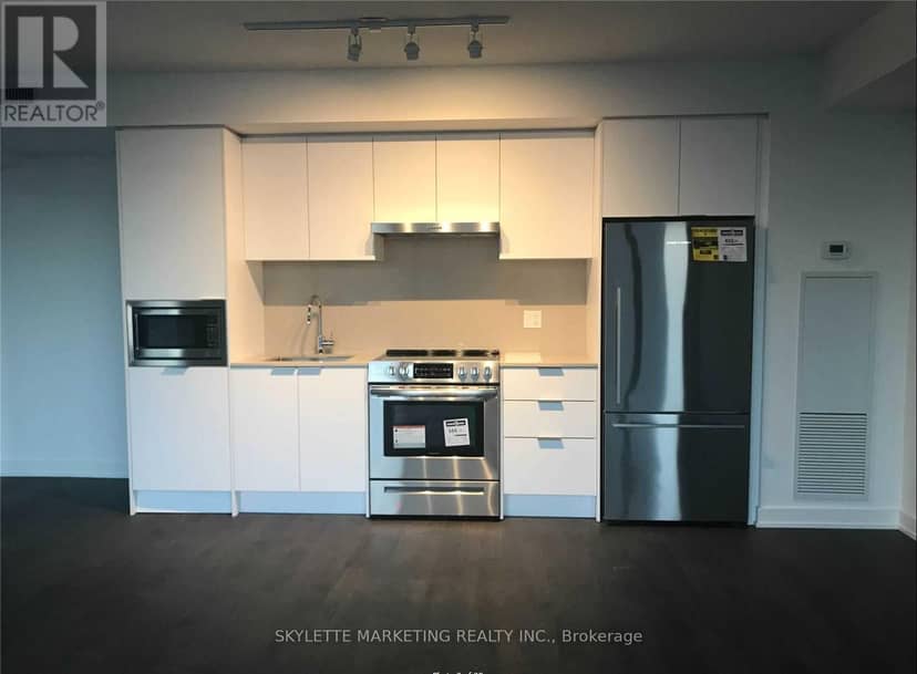 803 - 25 Richmond Street E — photo 10 of 40