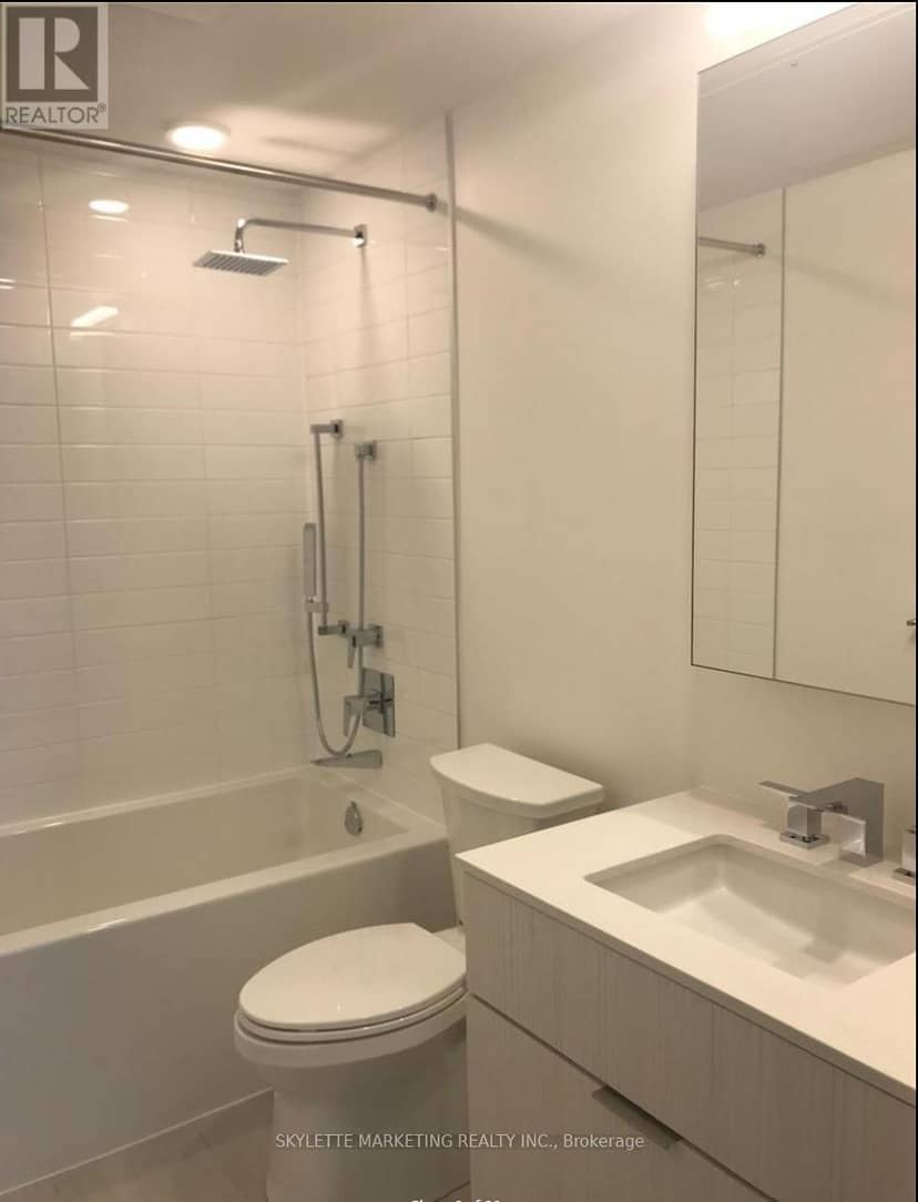 803 - 25 Richmond Street E — photo 17 of 40