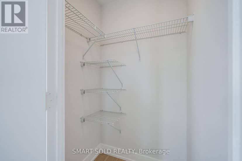 3211 - 7 Grenville Street — photo 16 of 40
