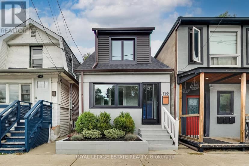 1265 Woodbine Avenue, Toronto