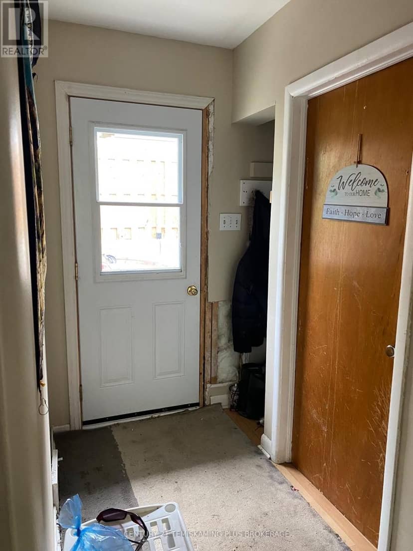 120 Paget Street — photo 12 of 40