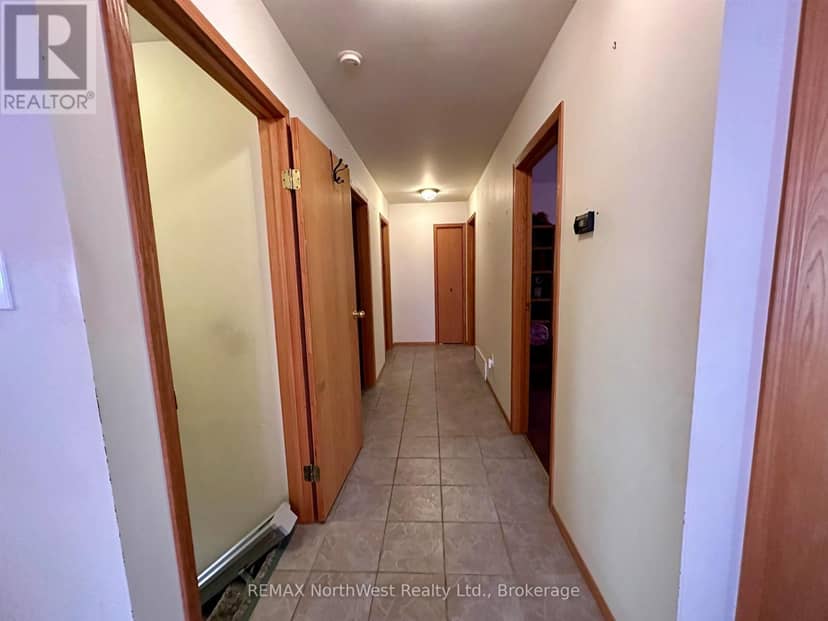 1308 Eighth Street North — photo 8 of 32