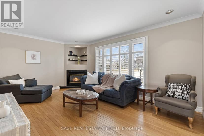 11 Chelsea Drive — photo 8 of 20
