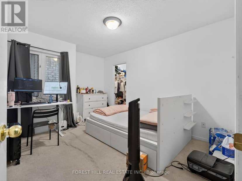 4 Evelyn Wiggins Drive — photo 11 of 40
