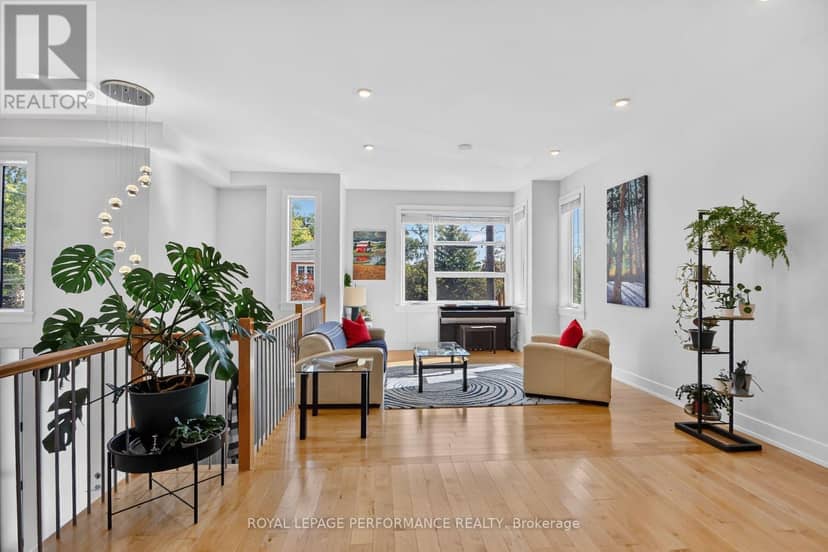 258 Carleton Avenue — photo 3 of 24