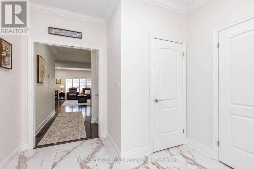 1937 Jubilee Crescent, London North, photo 4