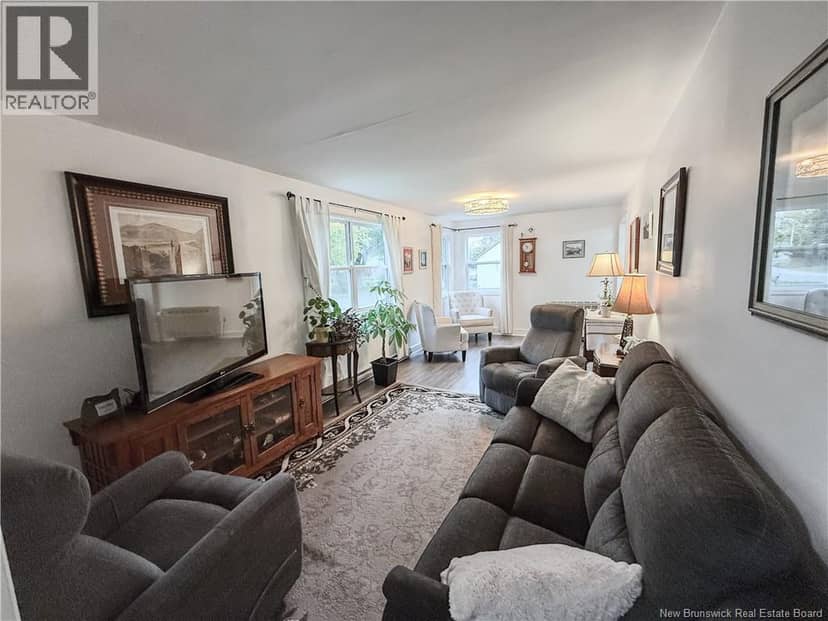 38 Holman Avenue — photo 13 of 40