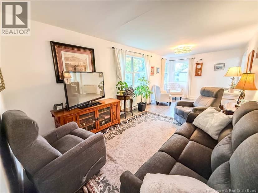 38 Holman Avenue — photo 14 of 40