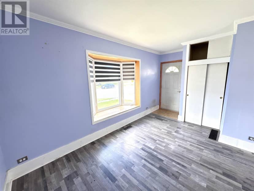 63 2nd AVE, Wawa, photo 4