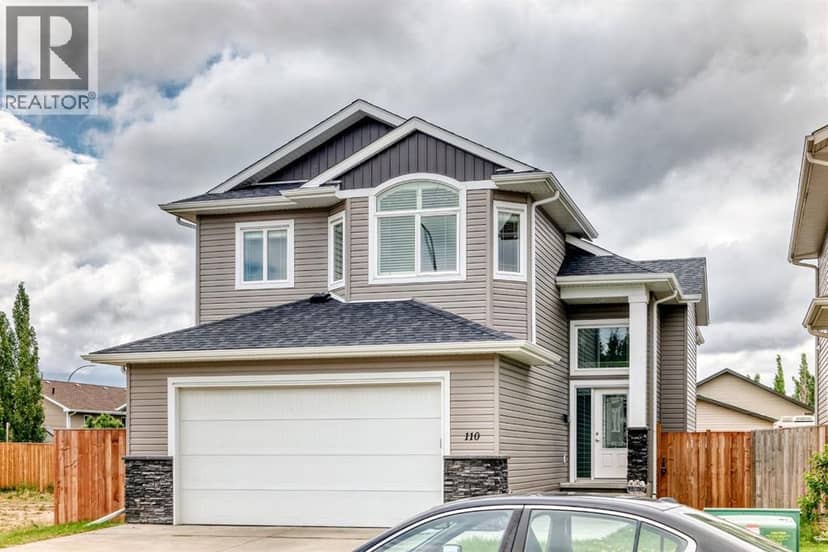 110 CEDAR Square, Blackfalds