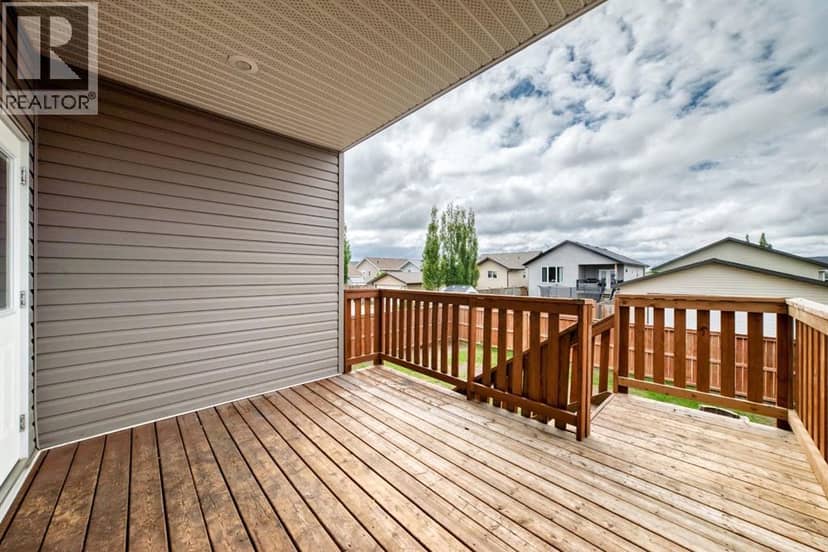 110 CEDAR Square — photo 11 of 31