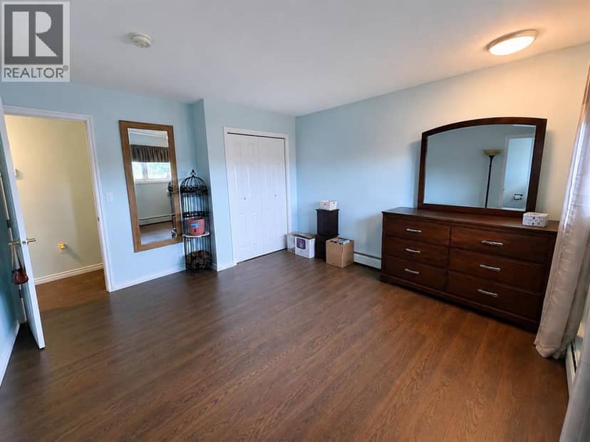 215 14 Street — photo 14 of 40