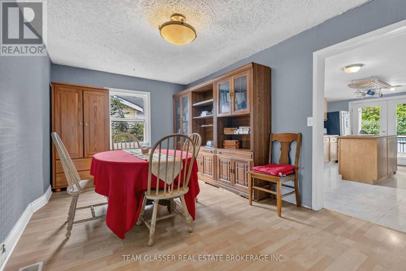 118 Inkerman Street — photo 22 of 40