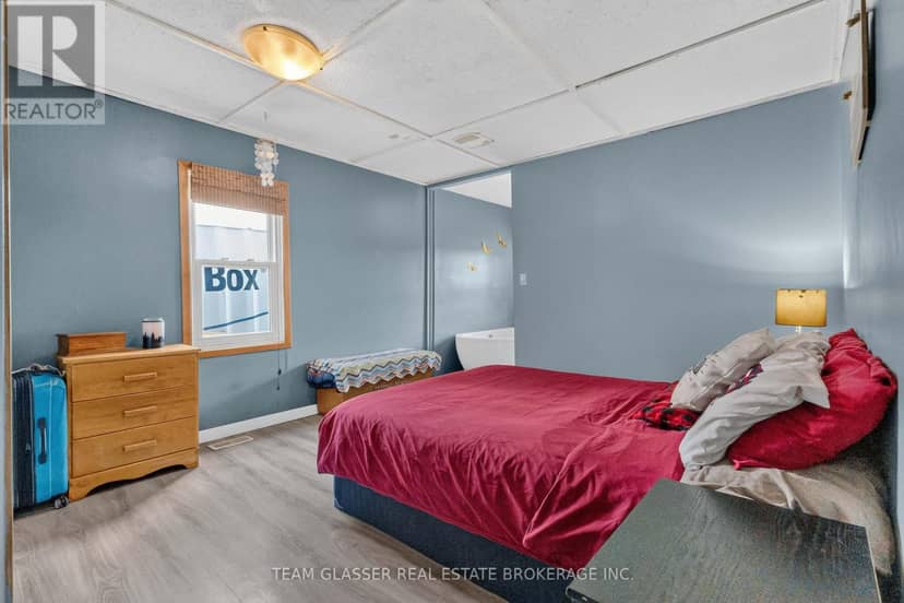 118 Inkerman Street — photo 24 of 40