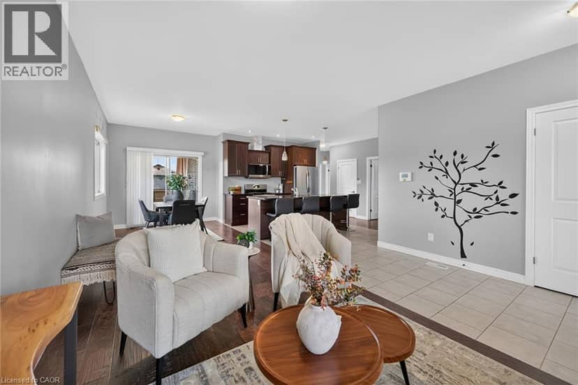 40 TRILLIUM Way — photo 7 of 40