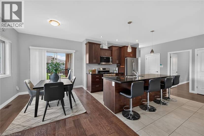40 TRILLIUM Way — photo 9 of 40