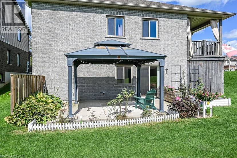 40 TRILLIUM Way — photo 37 of 40