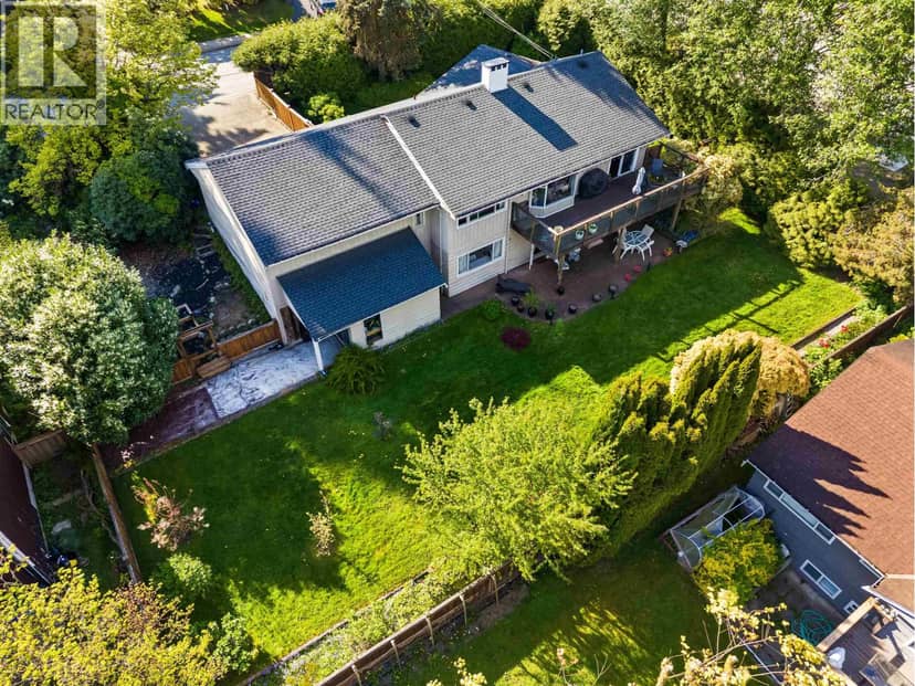 998 FAIRWAY DRIVE, North Vancouver