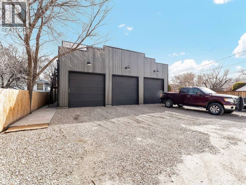 170 2 Street NW, Medicine Hat, photo 5