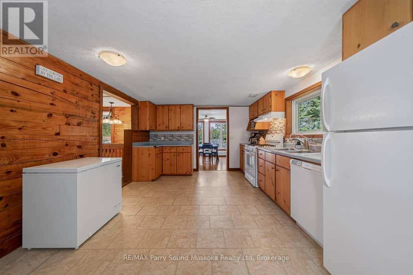 134 Johnston Road, Magnetawan, photo 5