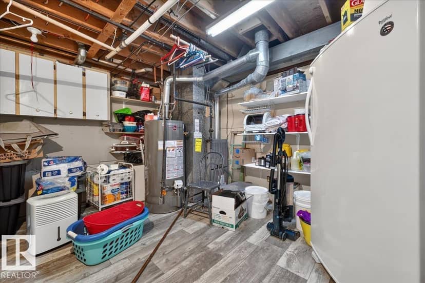 5104 53 ST — photo 30 of 40