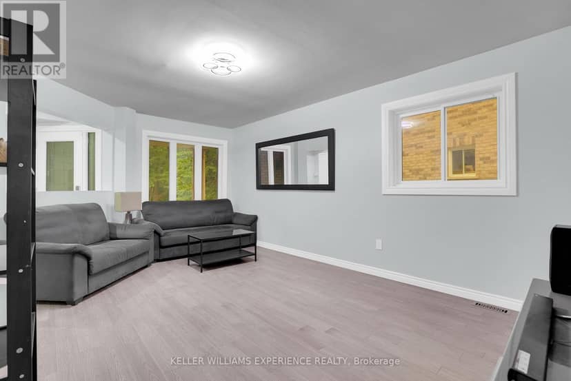 60 Nicholson Drive — photo 12 of 39