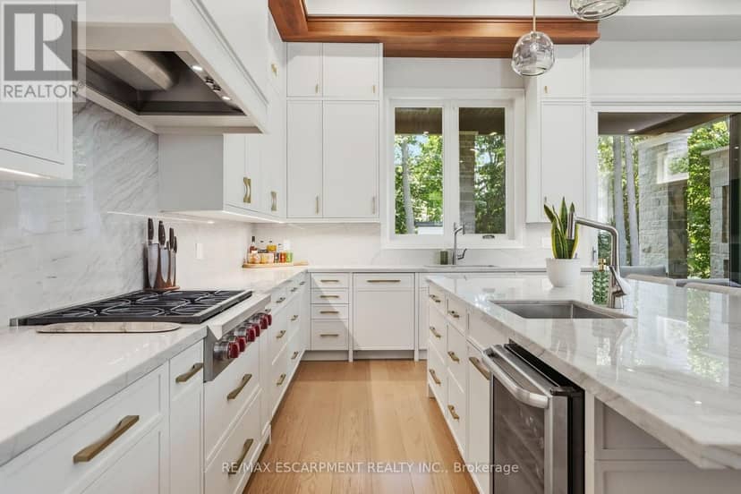 1254 Bramblewood Lane — photo 11 of 40