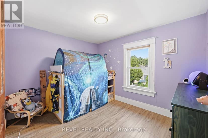 52 Berryman Avenue — photo 18 of 38