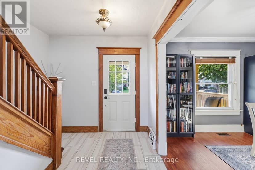 52 Berryman Avenue — photo 5 of 38