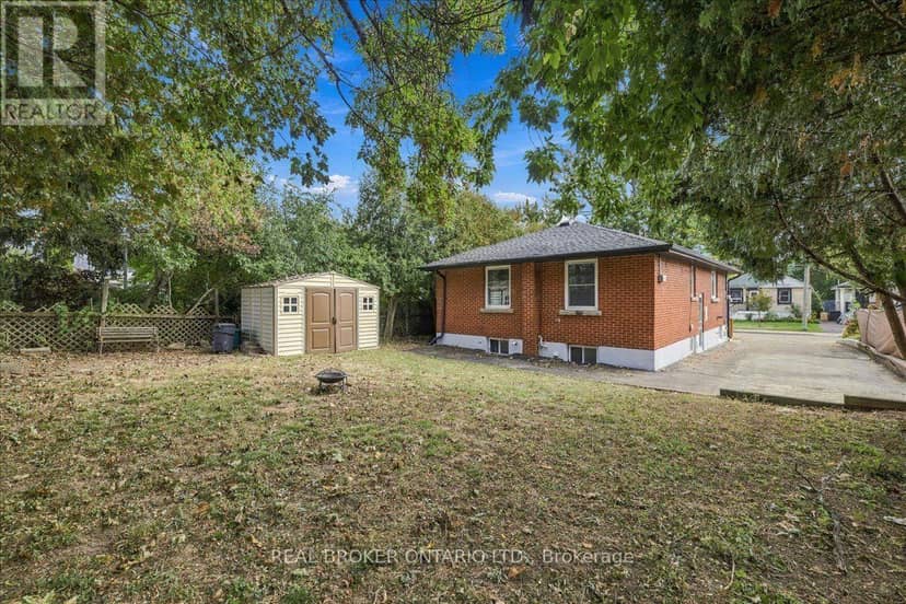 480 Rosseau Road — photo 24 of 34