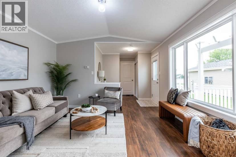48 Chartwell Place SE — photo 10 of 40