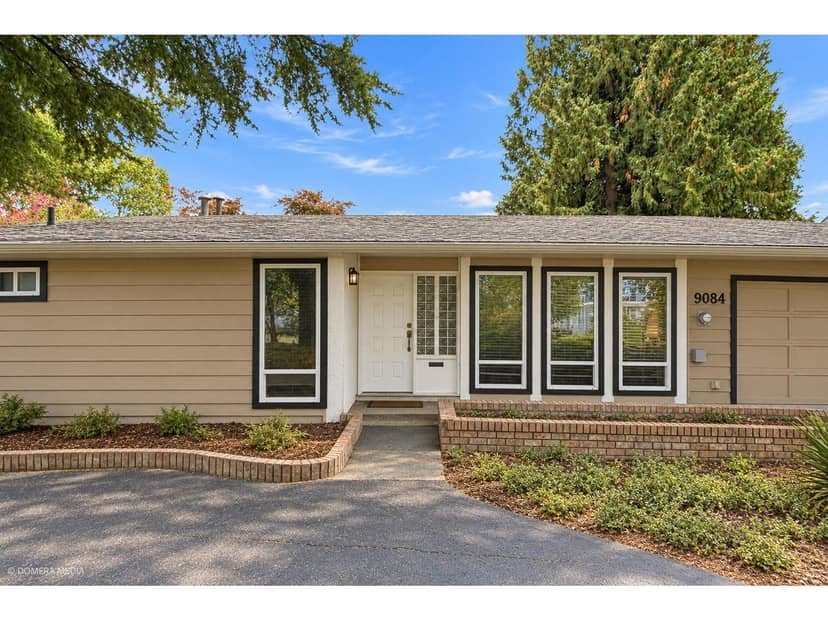 9084 PRINCE CHARLES BOULEVARD, Surrey, photo 4