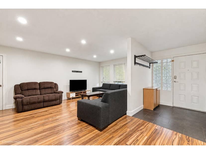 9084 PRINCE CHARLES BOULEVARD, Surrey, photo 6