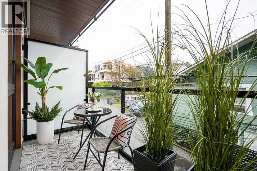 209 422 Lakewood Drive, Vancouver, photo 7