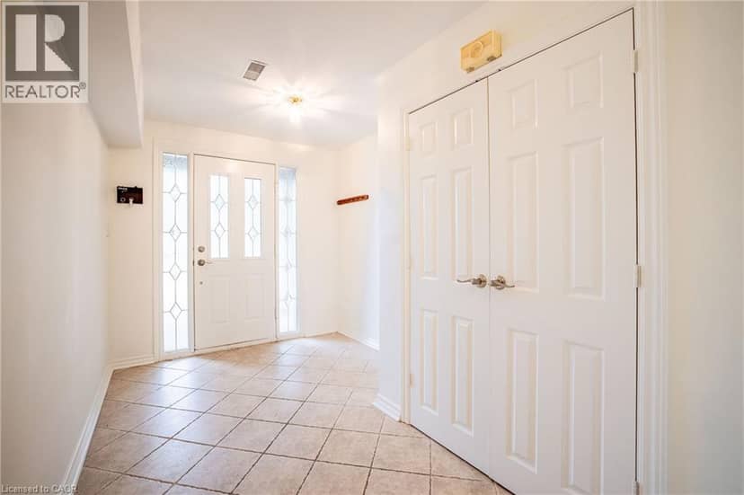 2039 WAKELY Street — photo 3 of 35